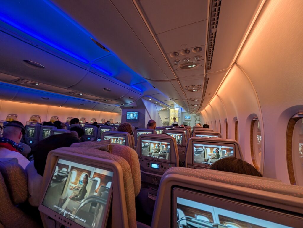 エミレーツ航空機内の様子