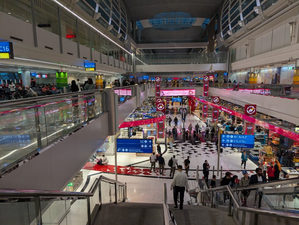 ドバイ空港の様子