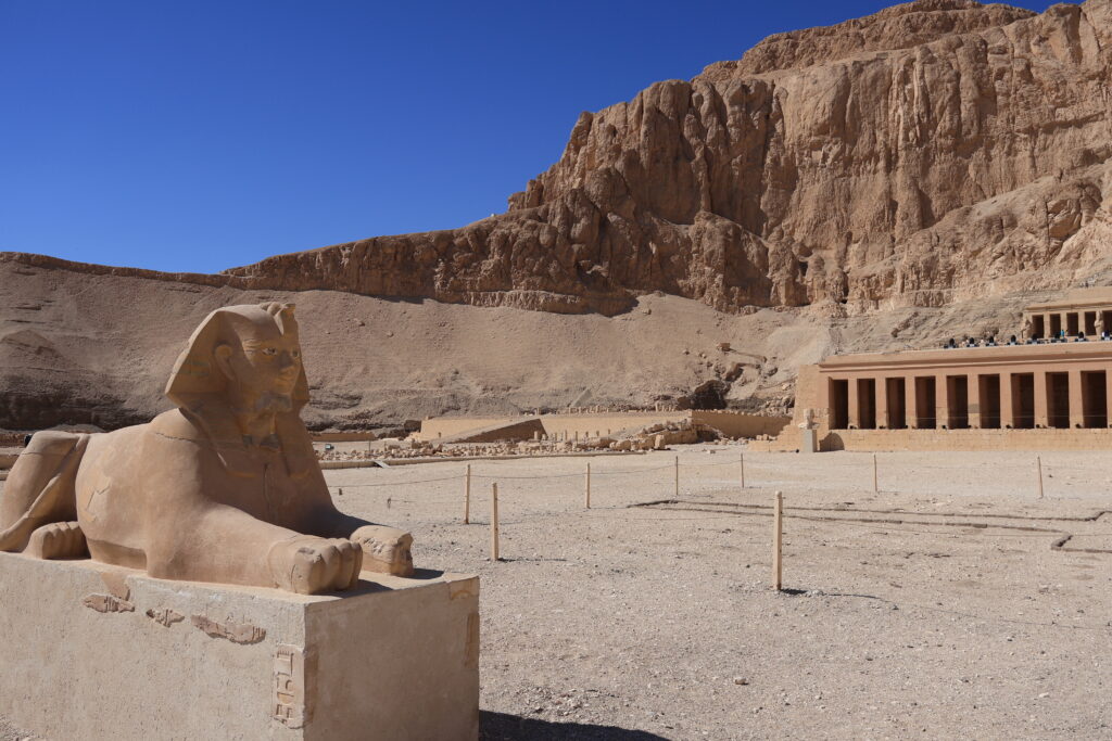 ハトシェプスト女王葬祭殿のスフィンクス