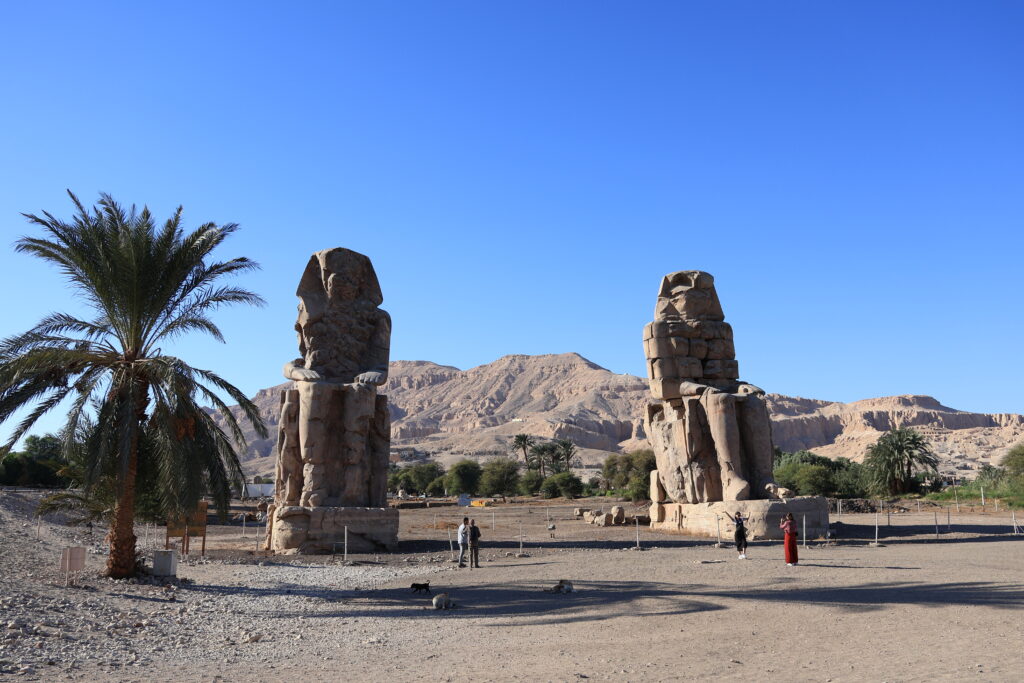 メムノンの巨像(Colossi of Memnon)