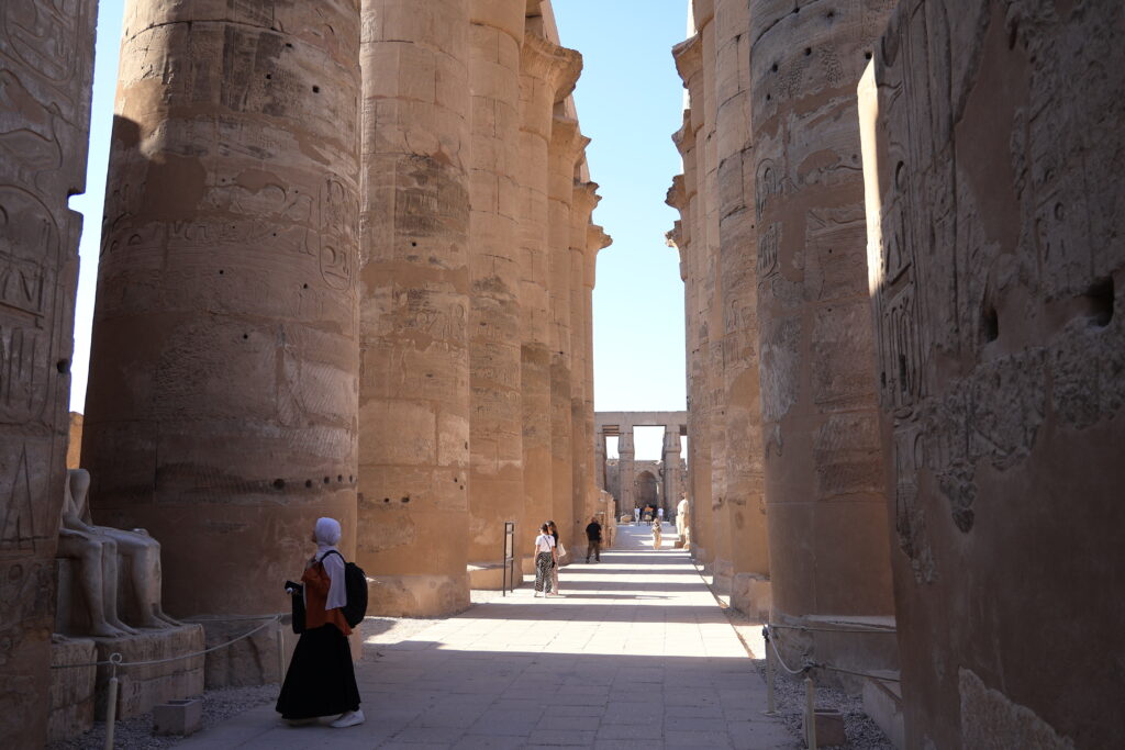 ルクソール神殿　大列柱廊