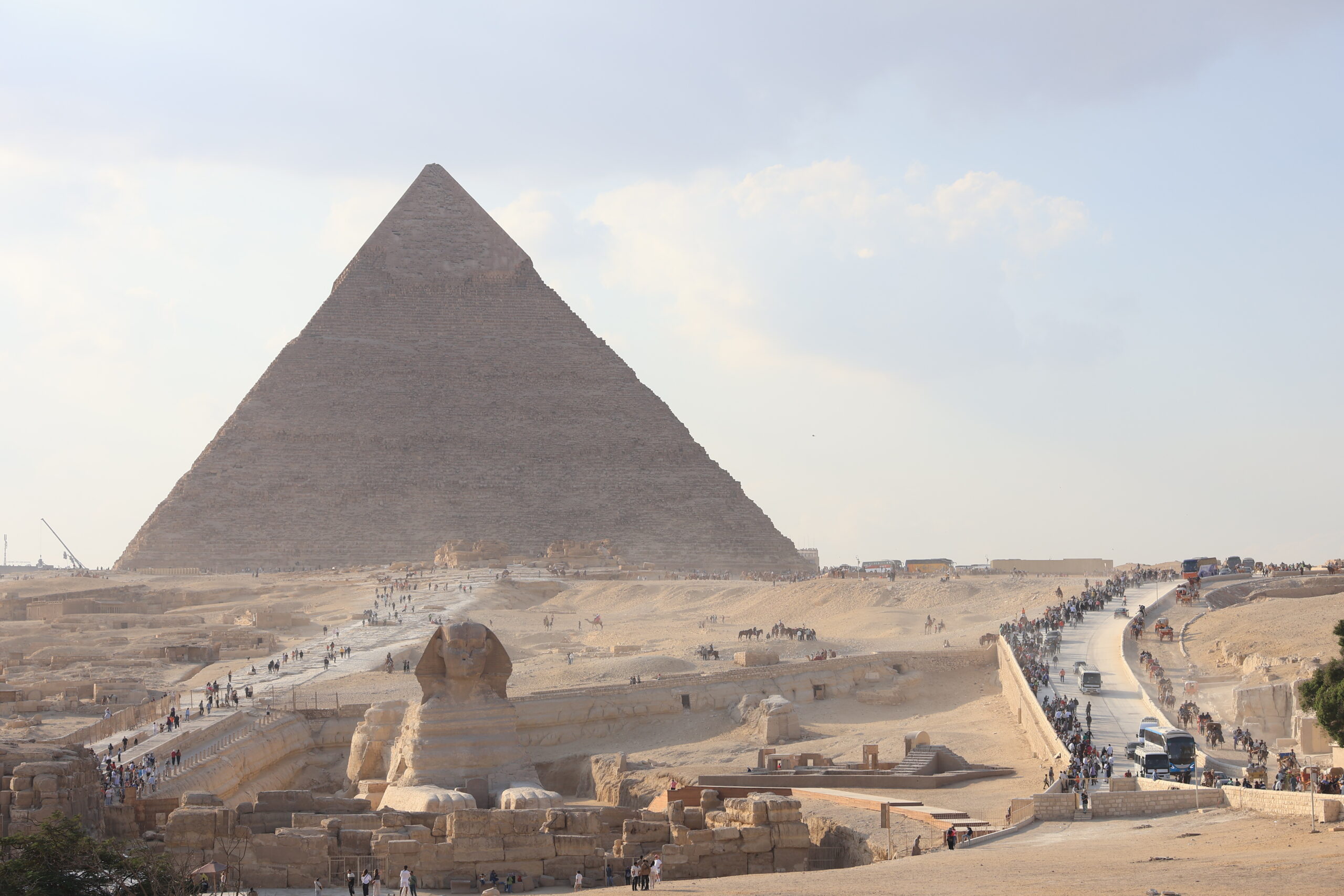 ピラミッドとスフィンクス