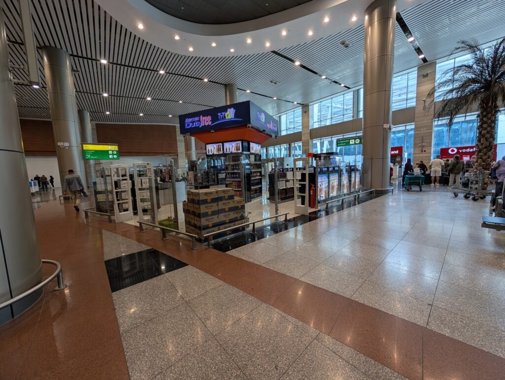 カイロ空港ターミナル2 SIMカード