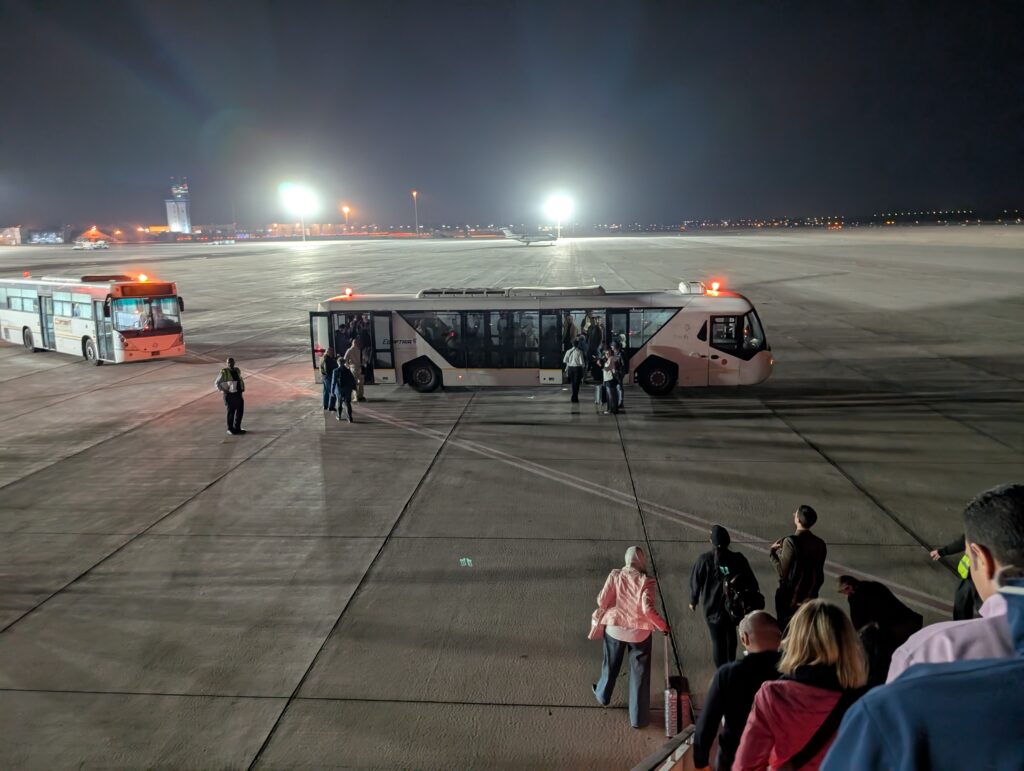 エジプト航空のバス