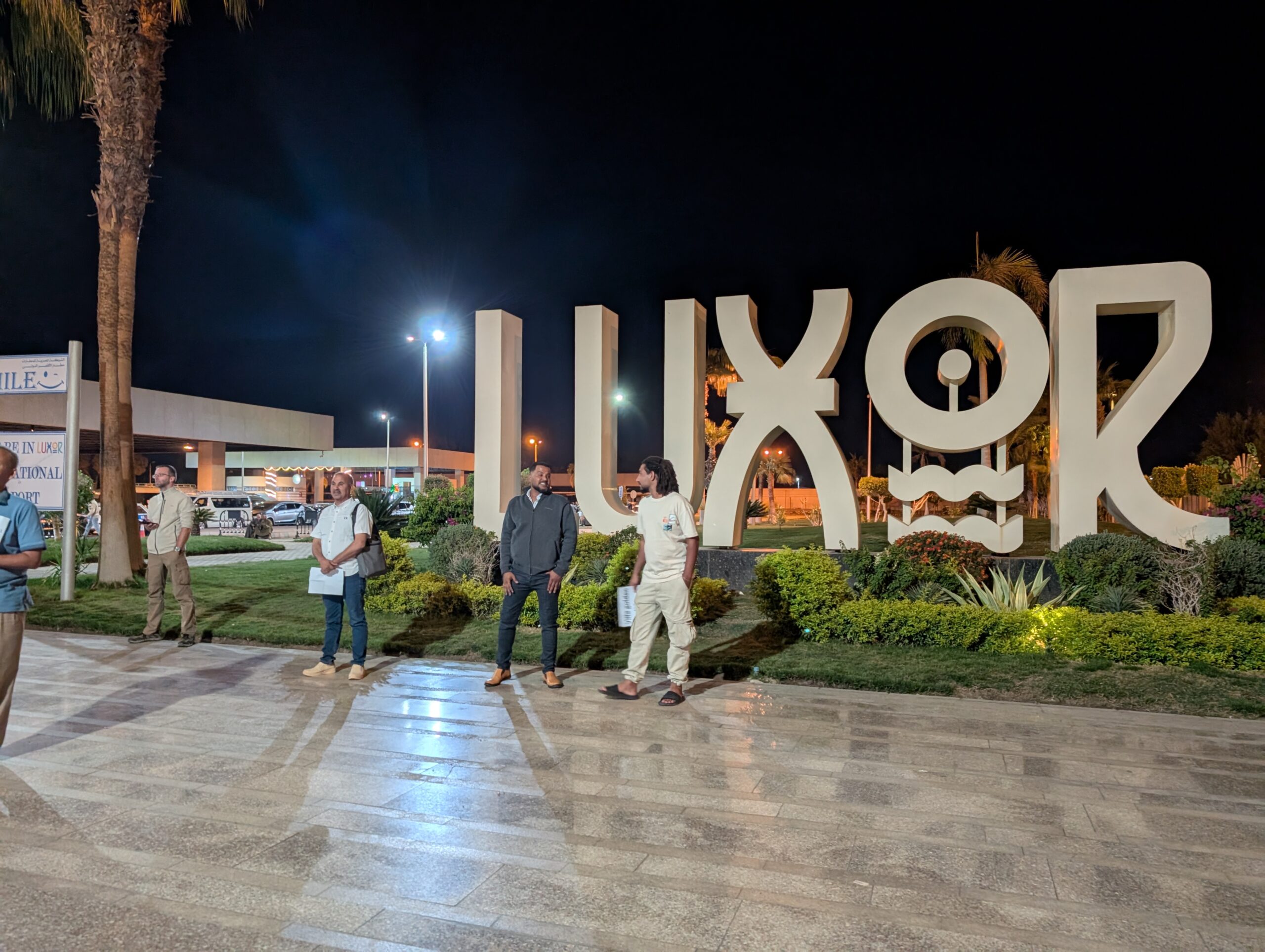 ルクソール空港