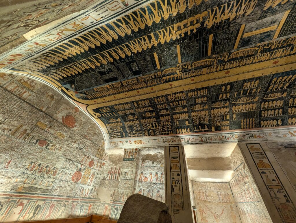 ラムセス5世・6世の墓　玄室の天井