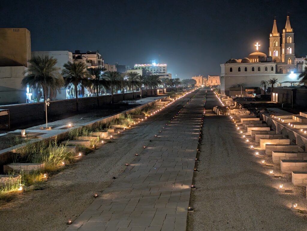 スフィンクス参道とルクソール神殿