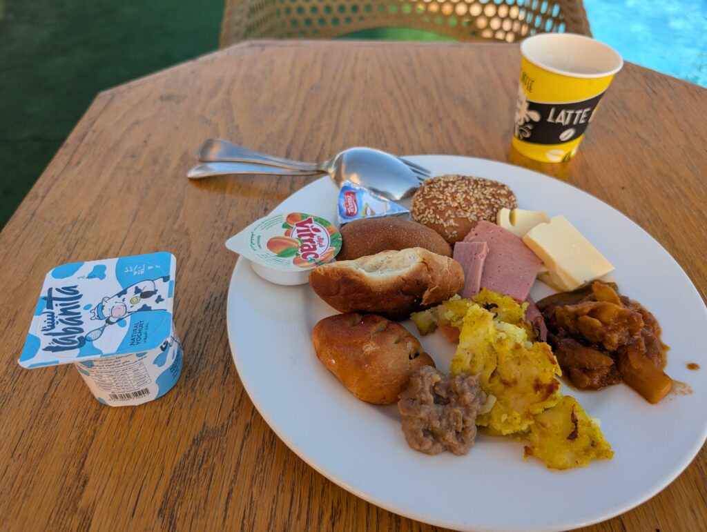 ルクソールでの朝食