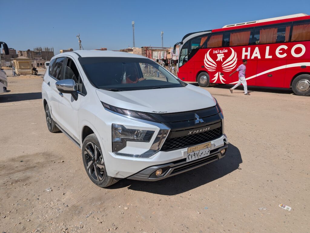 ルクソールアスワンチャーター車