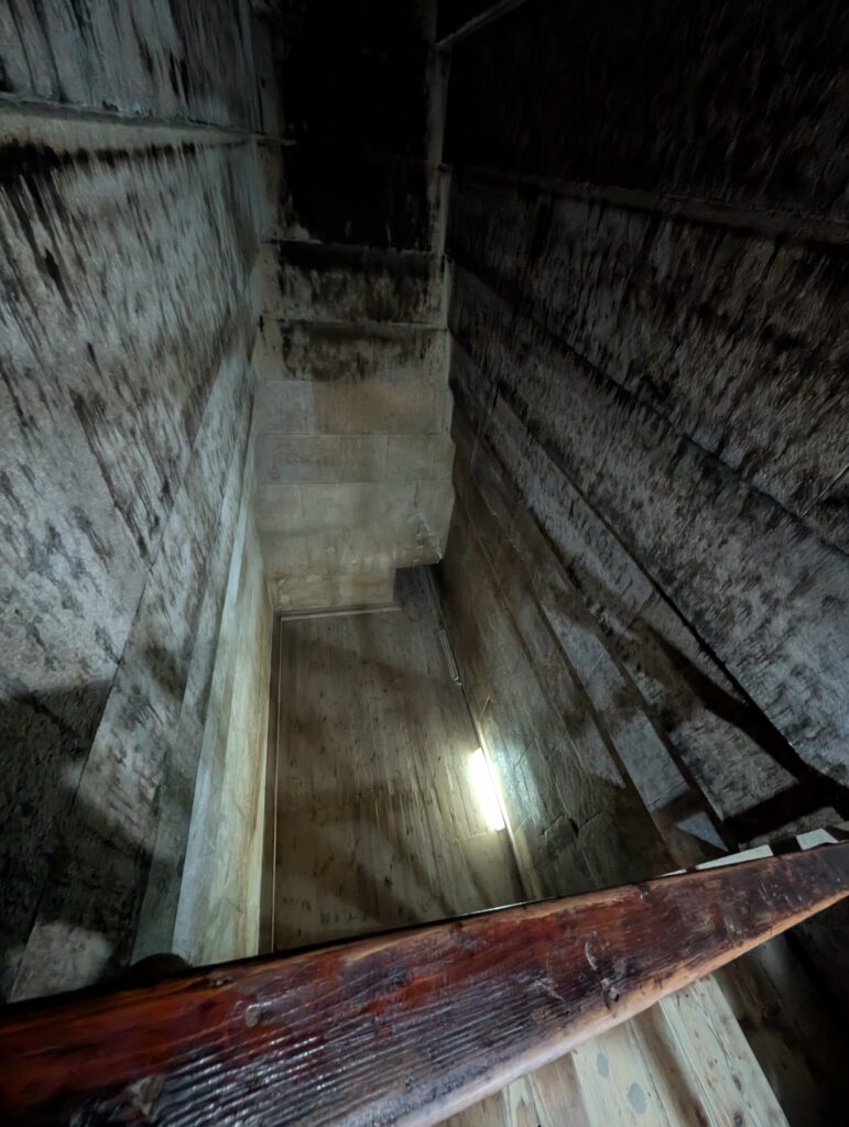 赤いピラミッド玄室