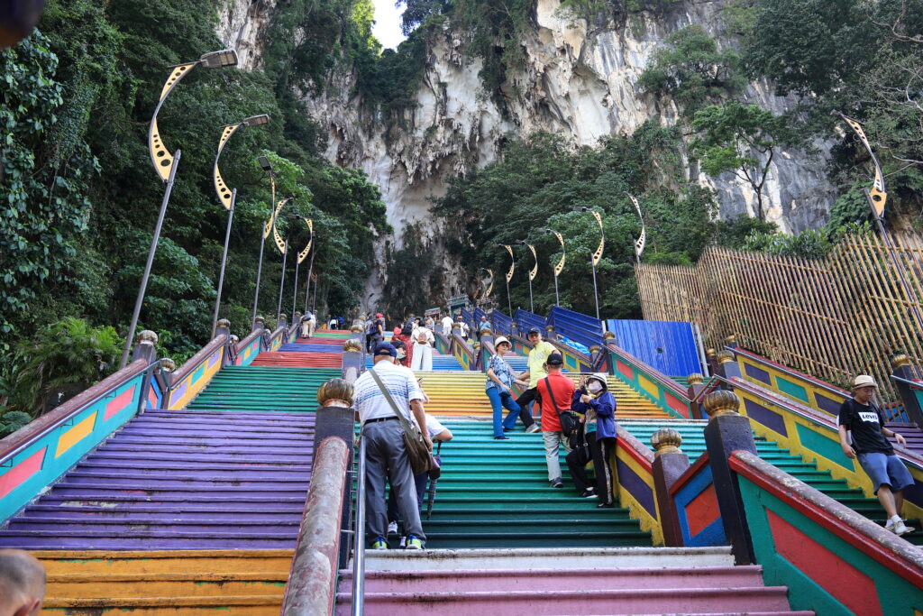 バトゥ洞窟の階段