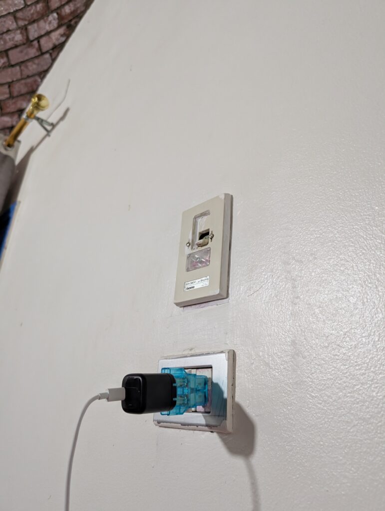 エジプトのコンセント