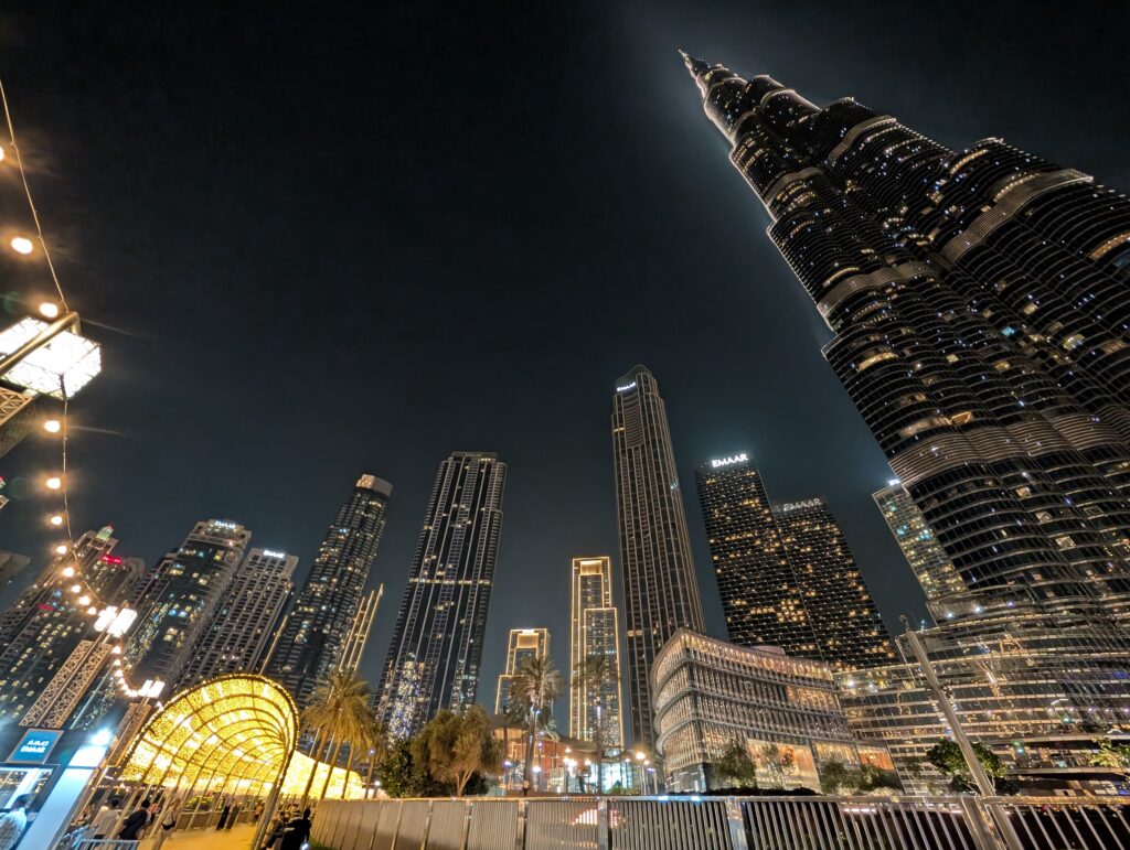 ブルジュハリファとビル群