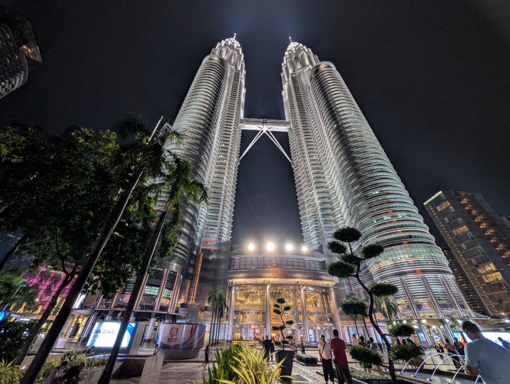 ペトロナスツインタワー夜景 クアラルンプール