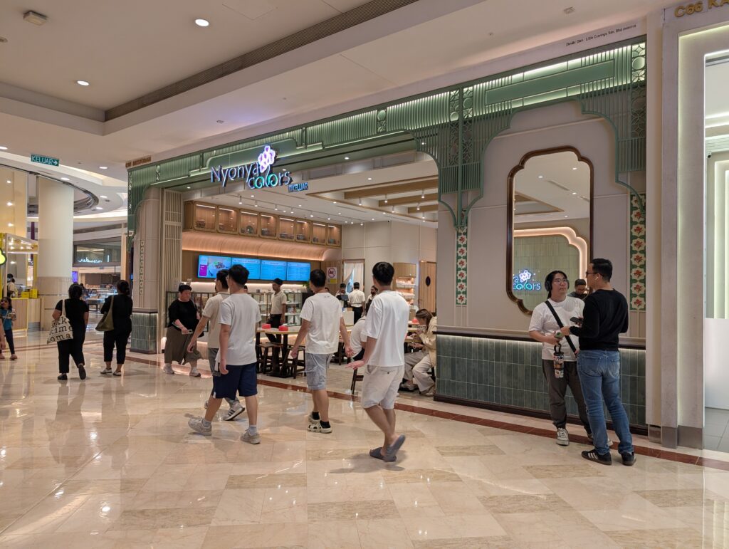 Nyonya Colors（ニョニャ・カラーズ）