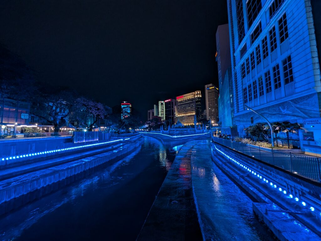 泥（クアラ）が合流する場所（ルンプール）