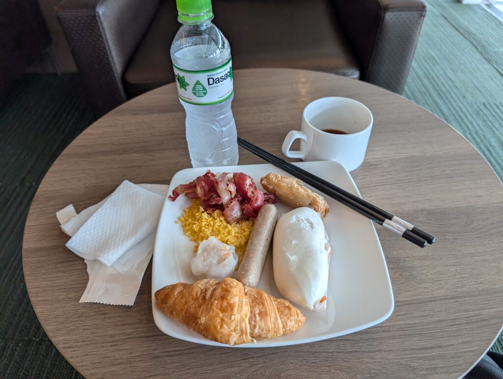 CIP ORCHID LOUNGE（CIP オーキッド ラウンジ）での食事