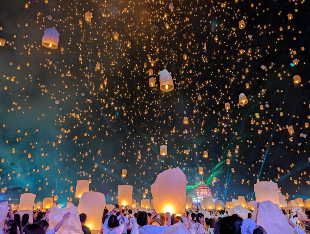 コムローイ祭り