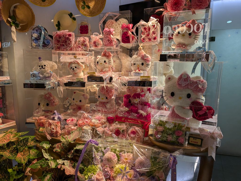 IFCモール(上海国金中心商場)内のキティちゃん